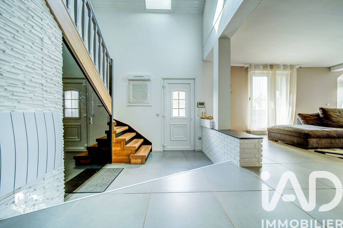 Photo 1 - Maison à MARLY