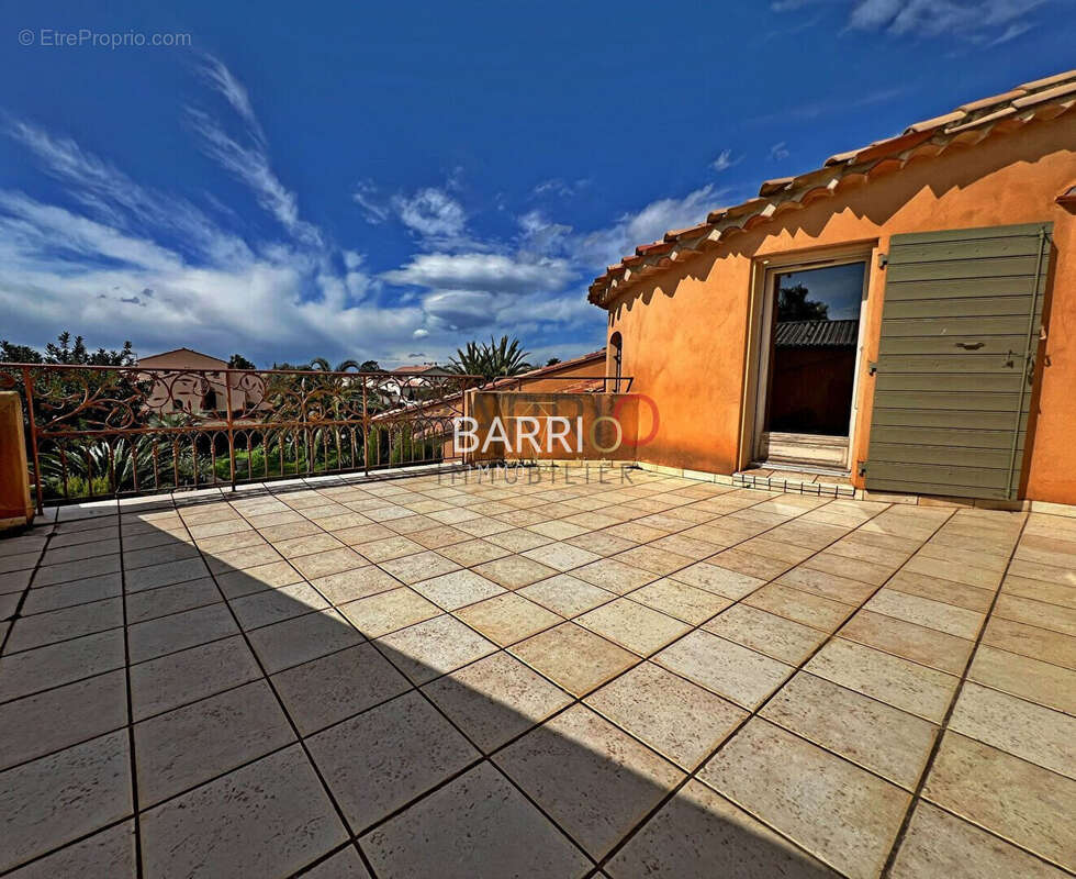 Maison à SAINT-CYPRIEN