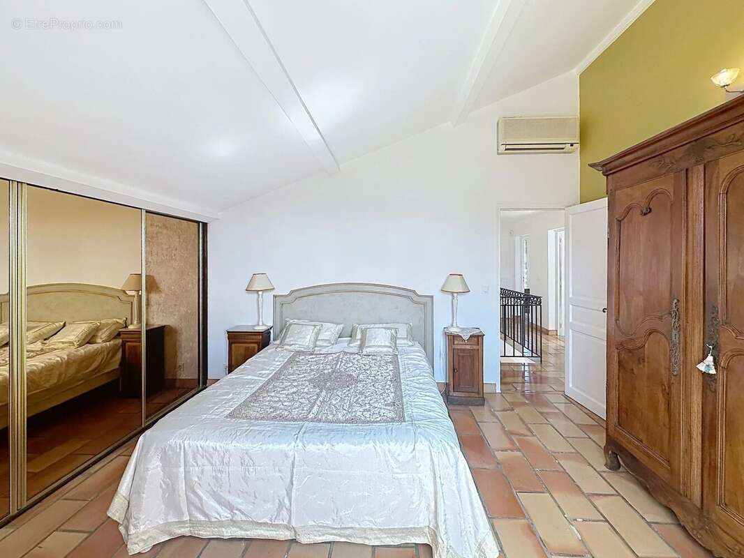 Maison à VALLAURIS