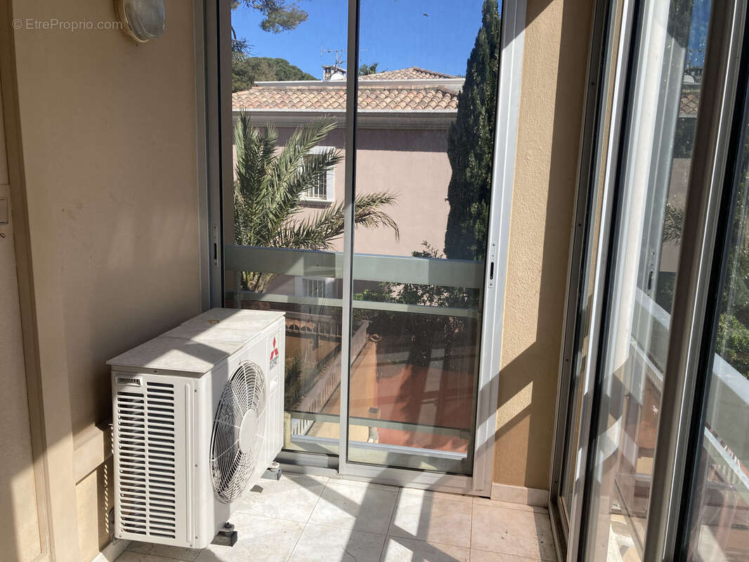 Appartement à HYERES