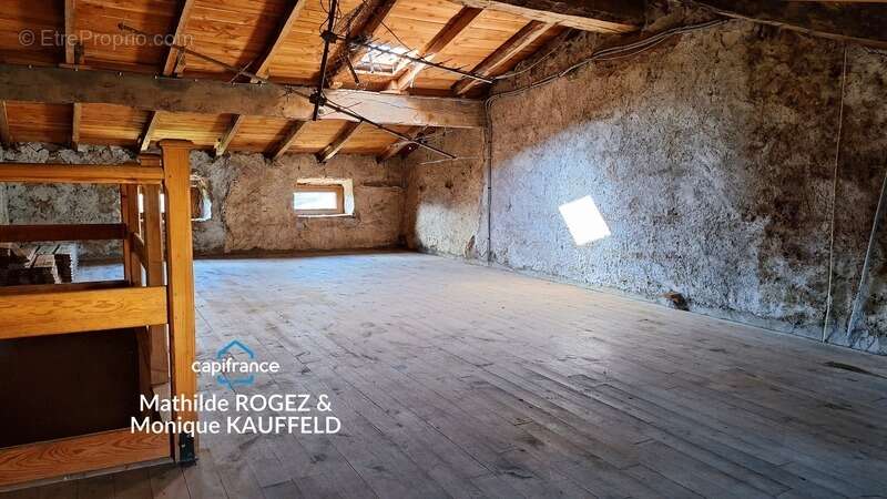 Maison de famille - 8 pièces - 180m2 - Domaize - photo 16