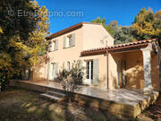 Maison à MERINDOL-LES-OLIVIERS