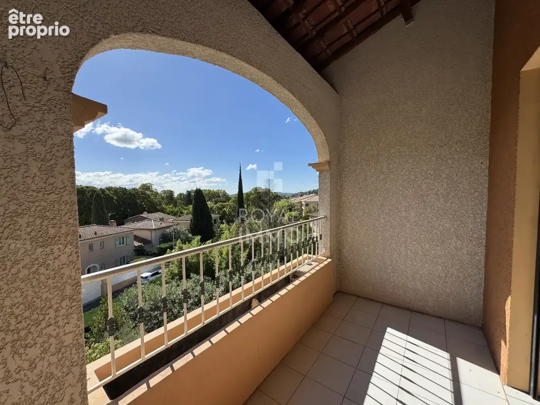 T1 - duplex - parking - photo 2