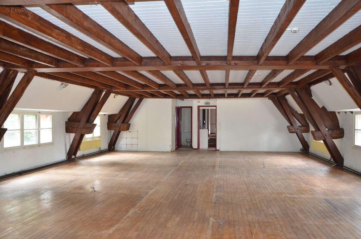 Maison à LE CHATELET