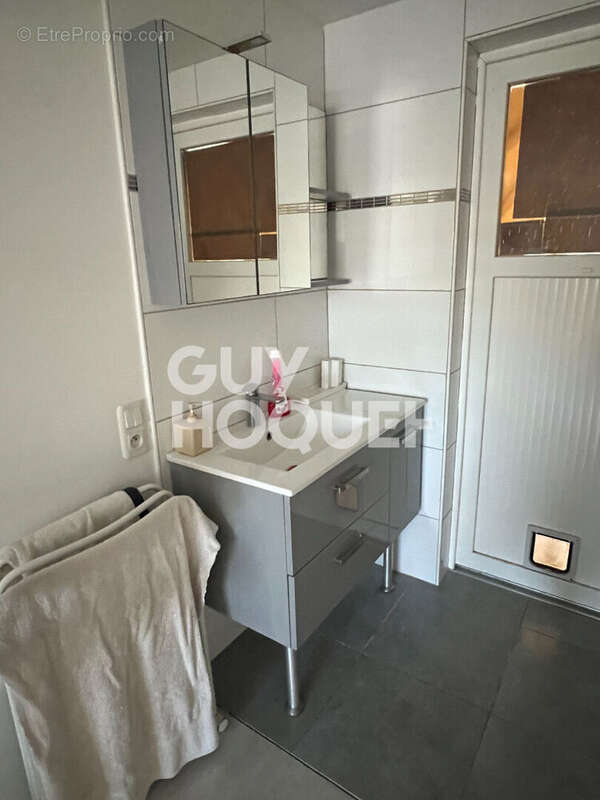 Maison à SAINT-LAURENT-DE-LA-SALANQUE