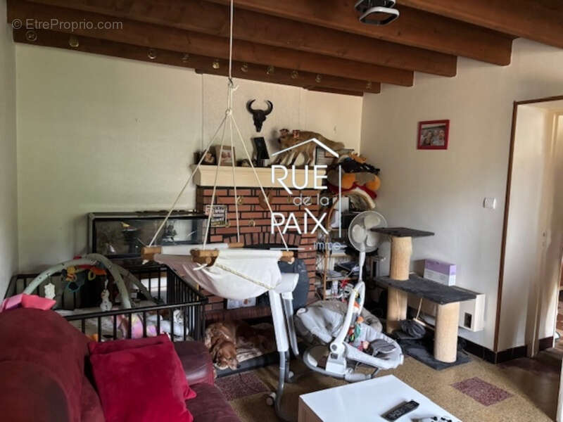 Maison à SAINT-LOUP-LAMAIRE