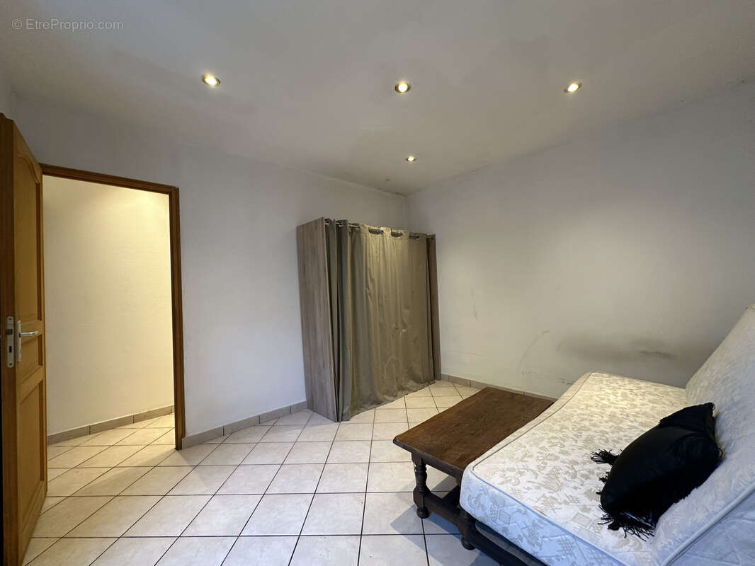 REIMS - Immeuble 3 appartements secteur CERNAY / HENRI BARBUSSE - photo 3