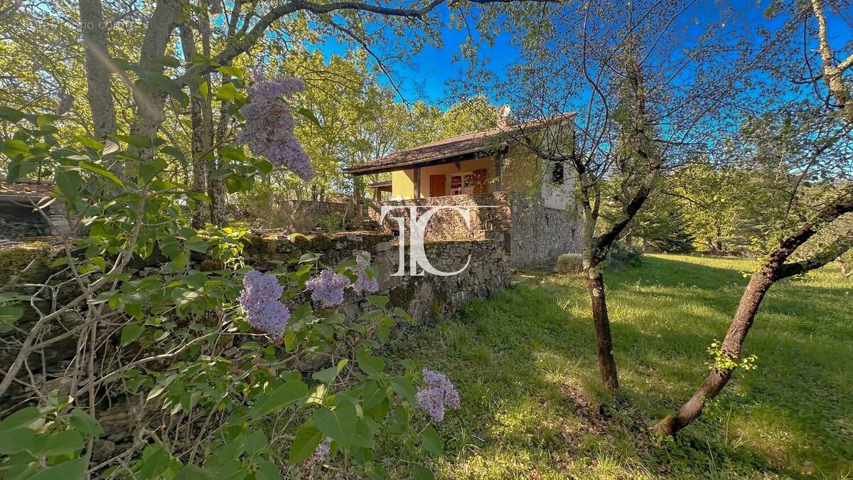 Maison à SAINT-AMBROIX