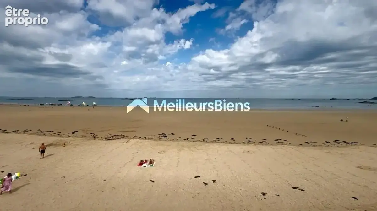 La plage à 100 mètres, tout Saint-Malo à pied - T3 avec ascenseur + garage - photo 13