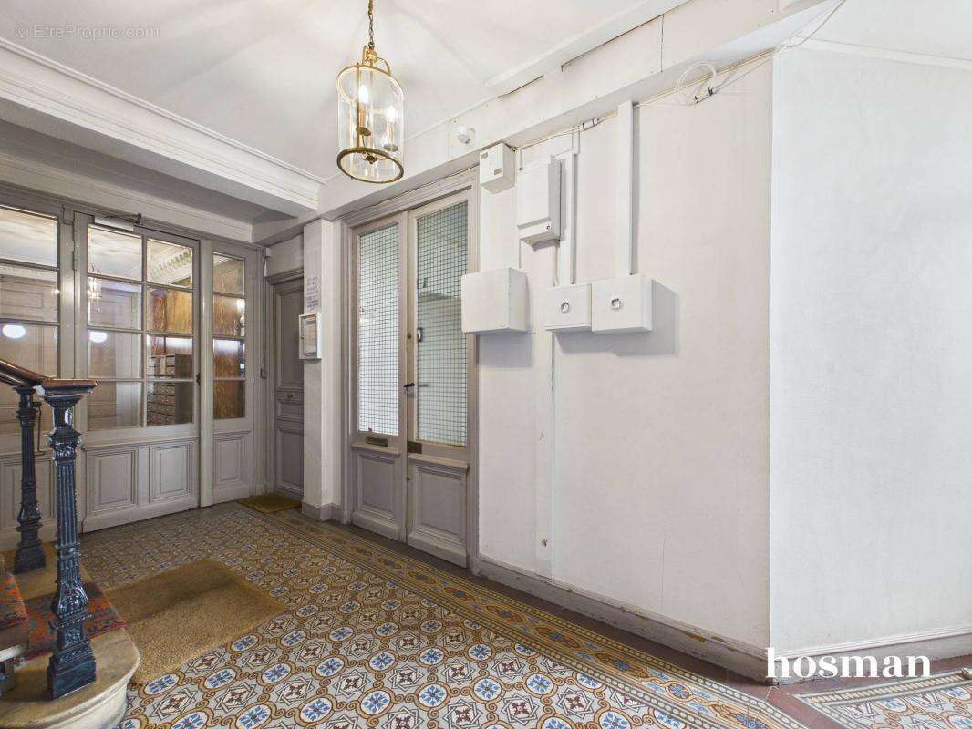 Appartement à PARIS-17E