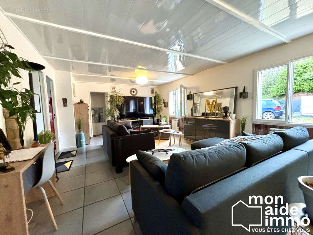 Maison à SAINT-JORY-LAS-BLOUX