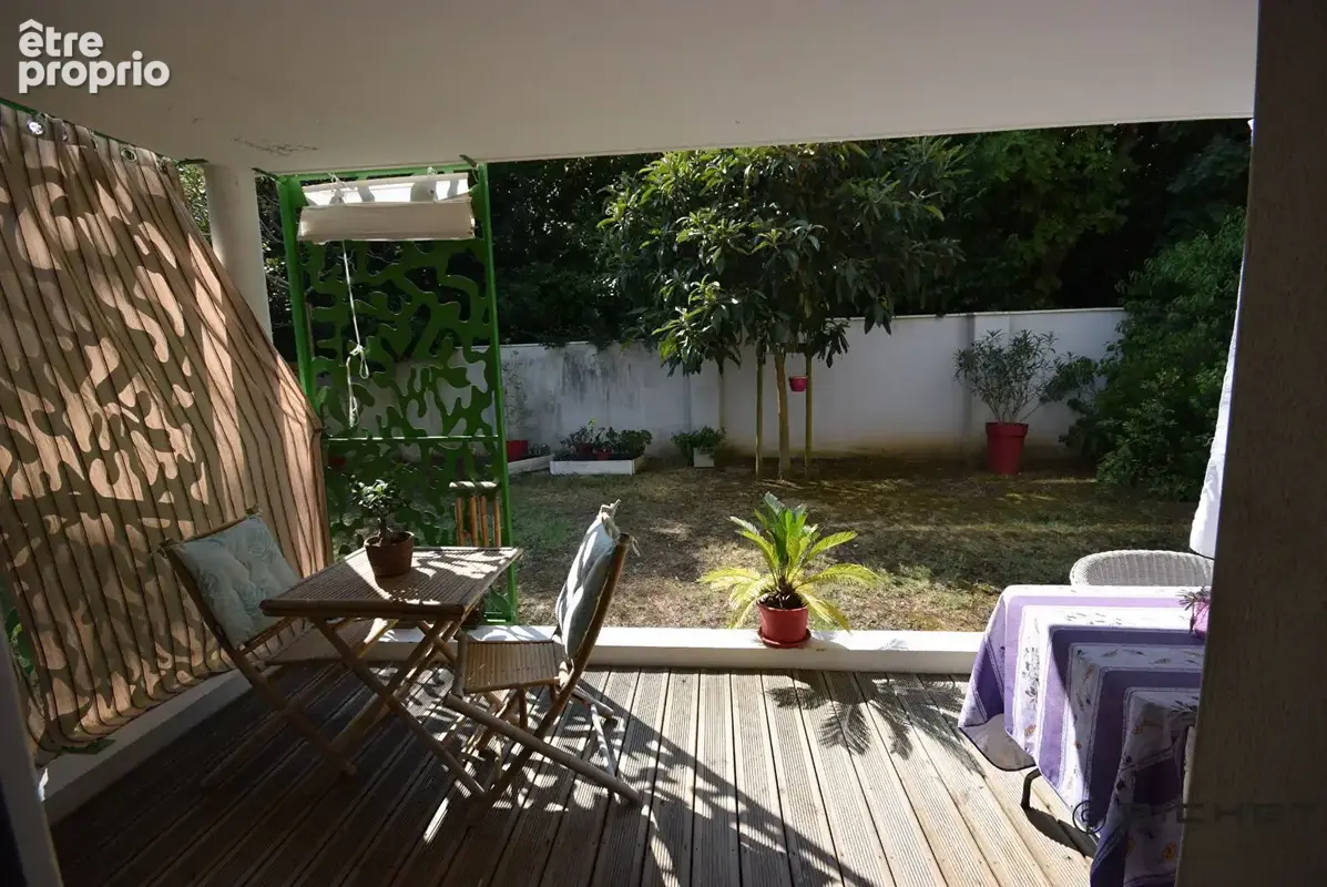 LA ROCHELLE - LA GENETTE Appartement La Rochelle 3 pièces 59.34 m2 avec terrasse, joli jardin et parking en sous-sol. - photo 2