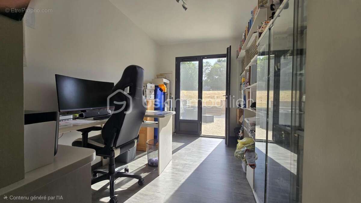 Maison spacieuse de 2019, lumineuse, quatre chambres, bureau, garage, grand terrain agricole - photo 13