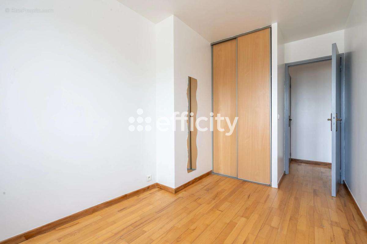Appartement à BONDY