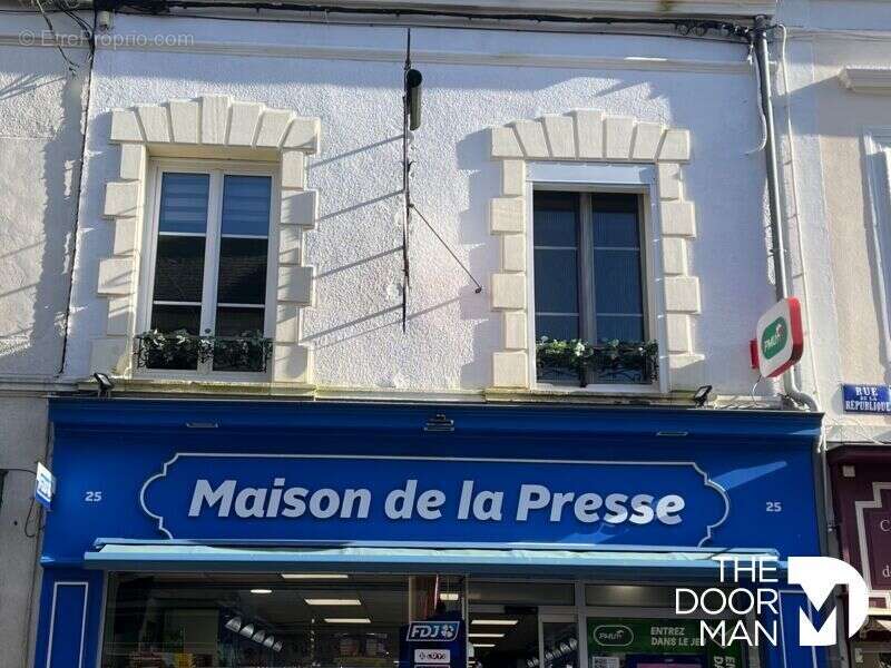 Commerce à SEES