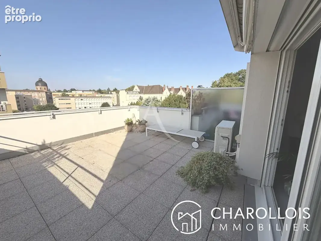 Appartement T5 - 107 m² - MÂCON - photo 2