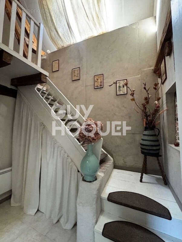 Maison à PLEURS