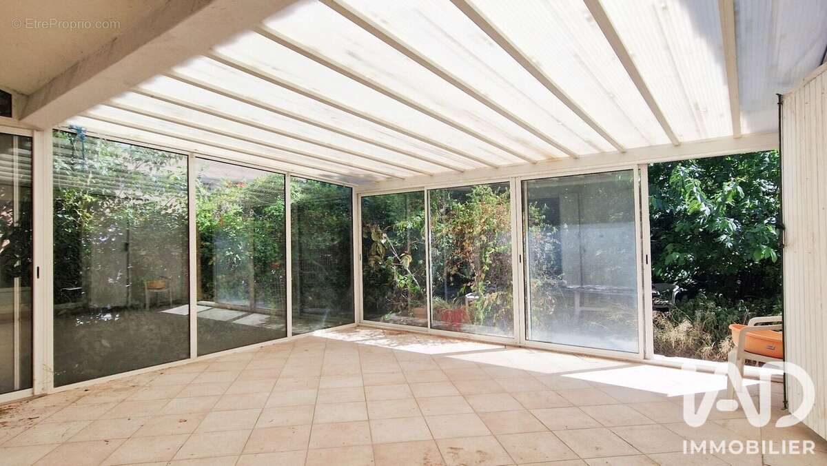 Maison 150 m² à Plan-De-Cuques  - photo 4