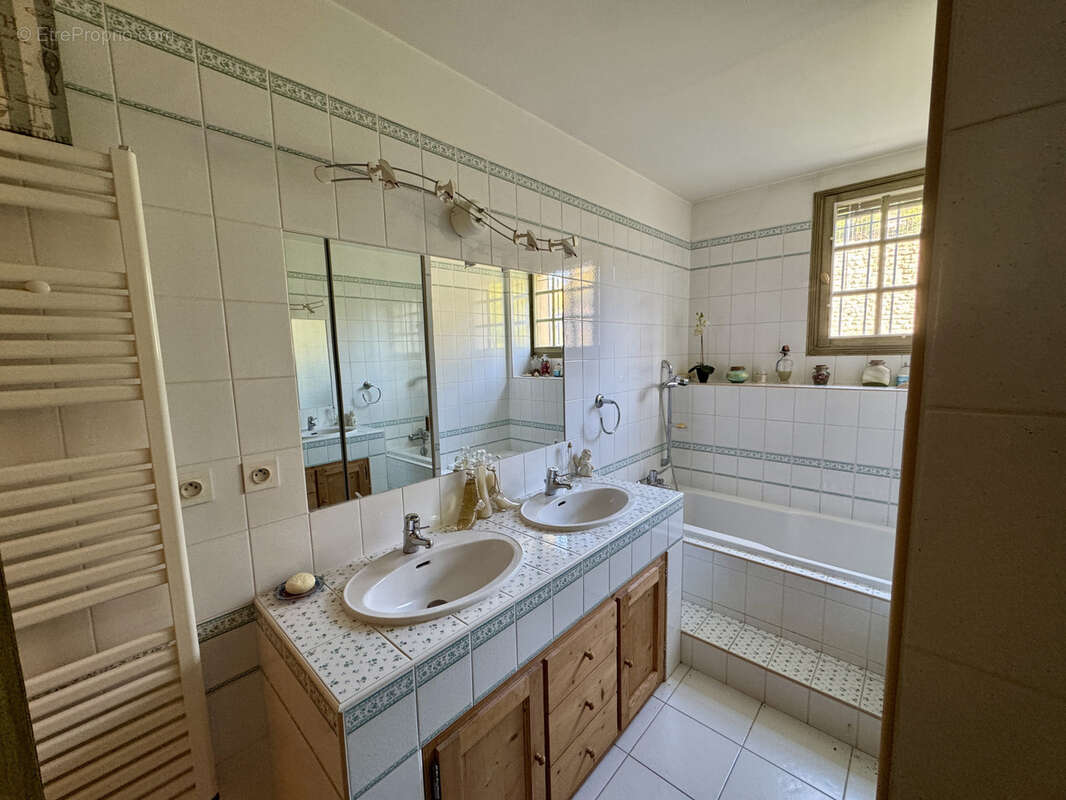 Appartement à MORMOIRON
