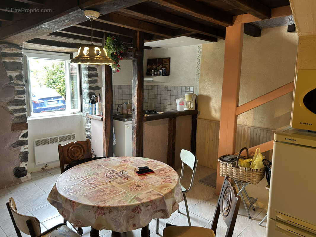 Appartement à DOMEZAIN-BERRAUTE