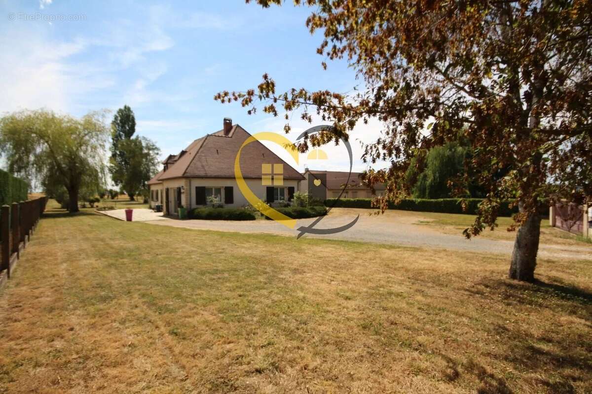Charmante maison de 170m² - photo 17