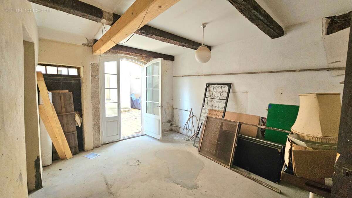 Opportunité exceptionnelle pour investisseurs : grande maison avec terrasse - photo 18