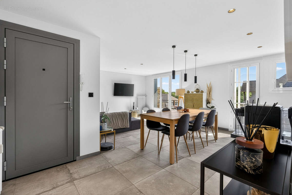 Appartement à LE BOURGET-DU-LAC