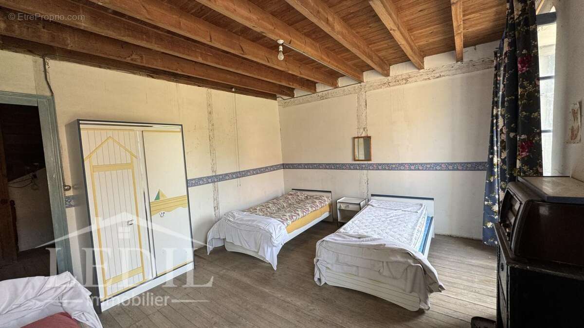 Maison à MONBAHUS