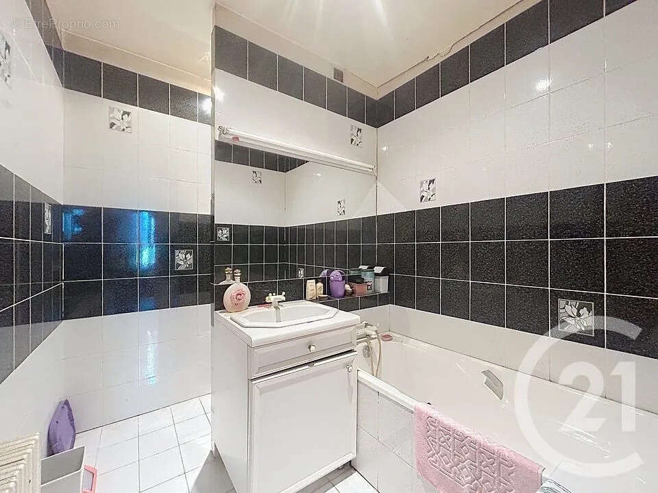 Maison 238 m² à Livry-Sur-Seine  - photo 21