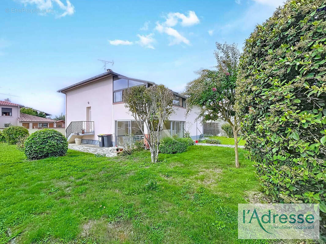 Maison à BRUGUIERES