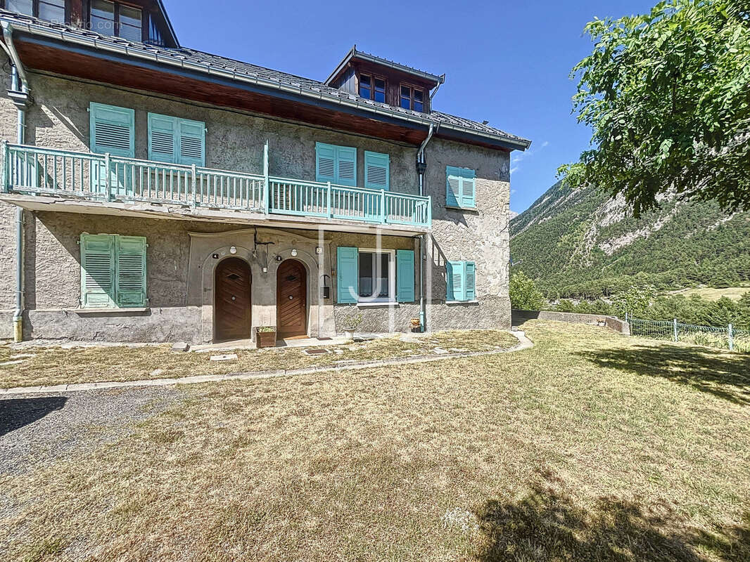 Appartement à LA CONDAMINE-CHATELARD