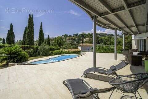Maison à MOUGINS
