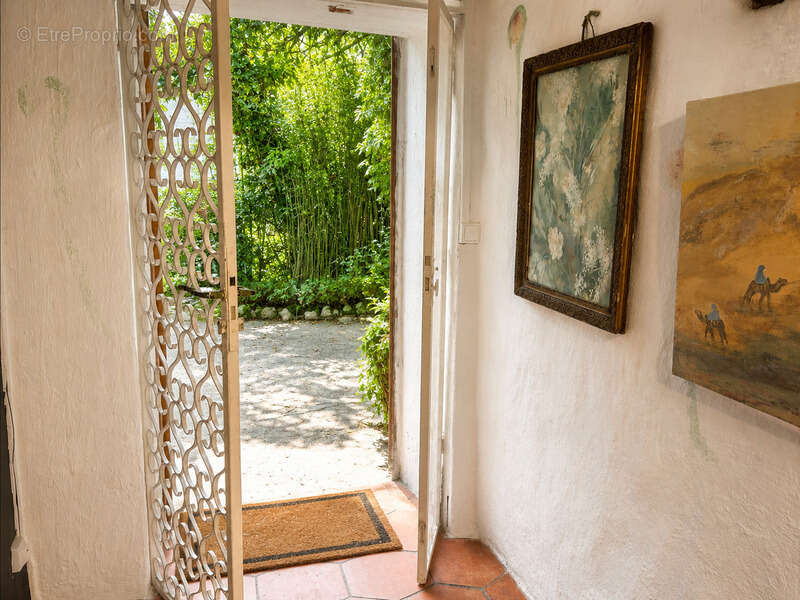Maison à RIGNIEUX-LE-FRANC