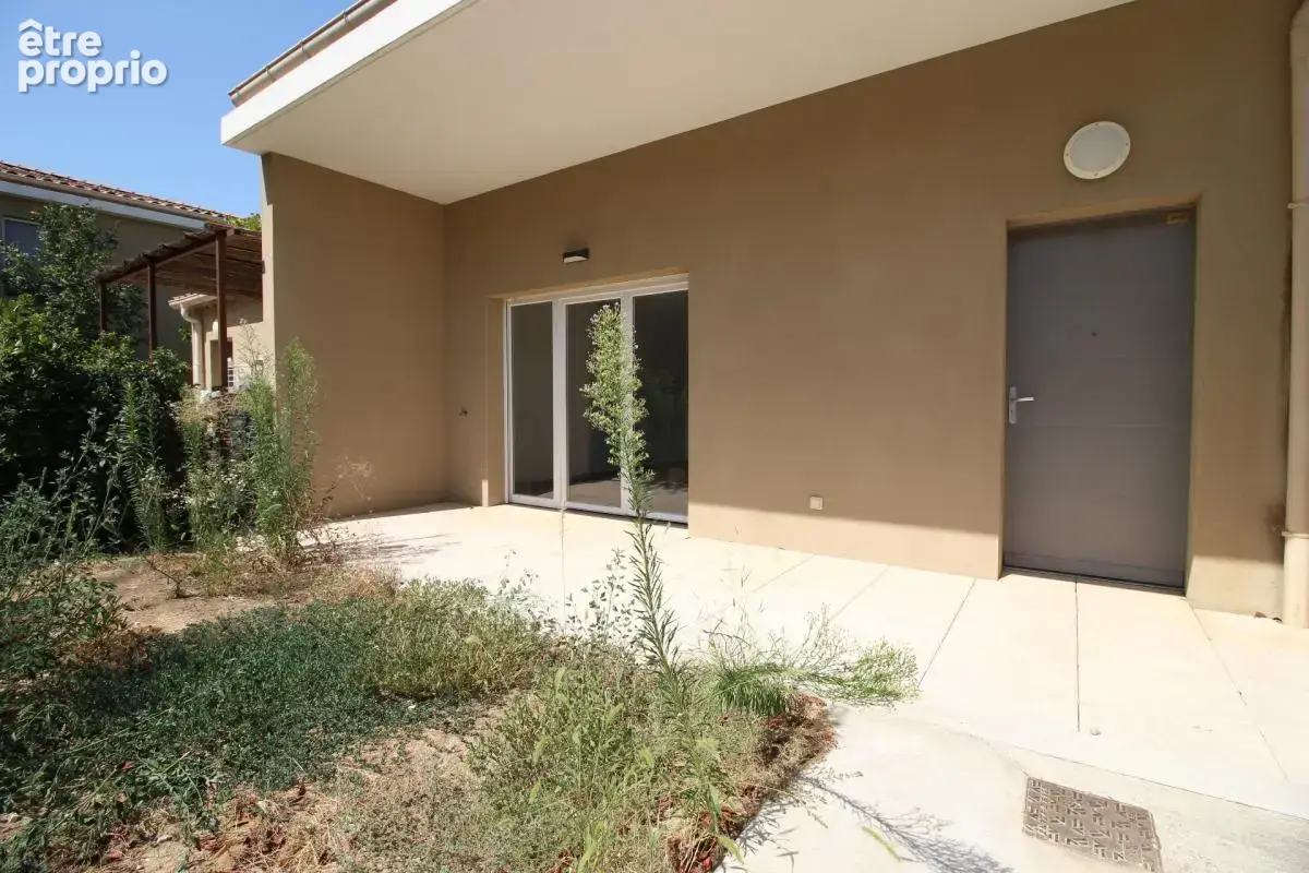 ROBION (84440) – Rare à la vente : Maison de plain-pied avec jardin, terrasse et 2 parkings au cœur du Luberon - 235.000 € - photo 6