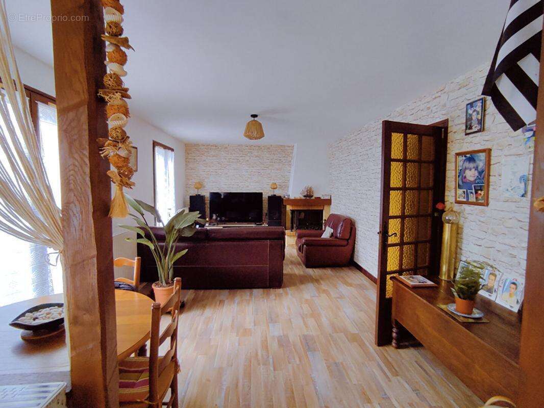 Maison Barrou 5 pièce(s) 89 m2 - photo 6