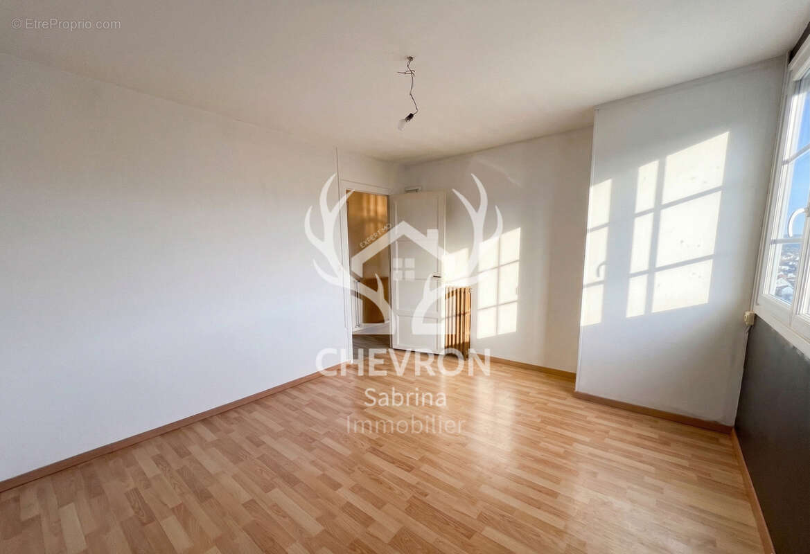 Appartement à CHARLEVILLE-MEZIERES