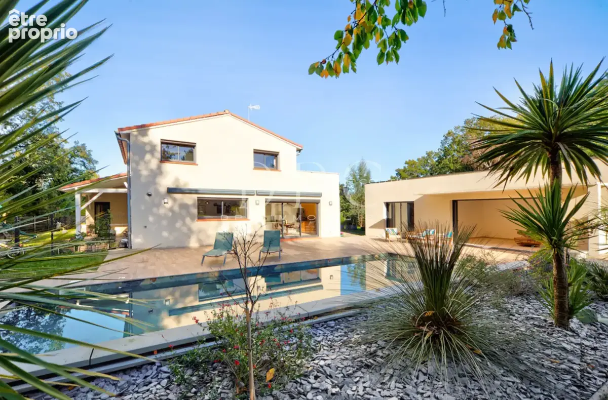 Castelnau-d'estretefonds - grande villa t7/8 garage piscine pool house aménagé - photo 2