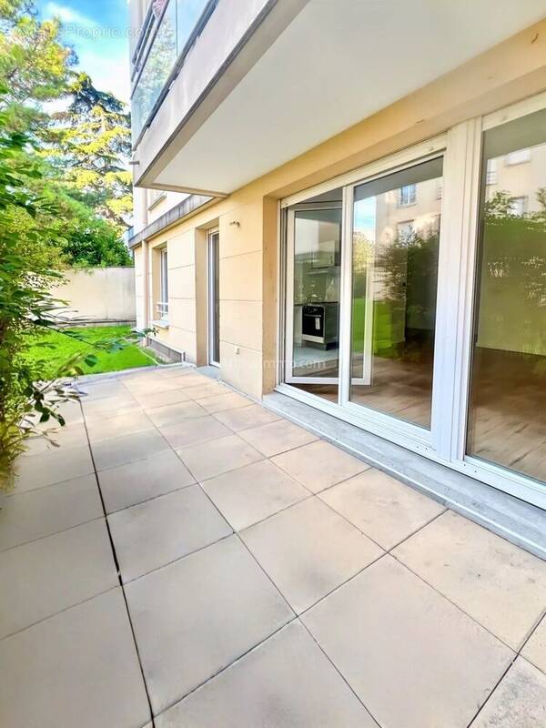 Appartement à CORBEIL-ESSONNES