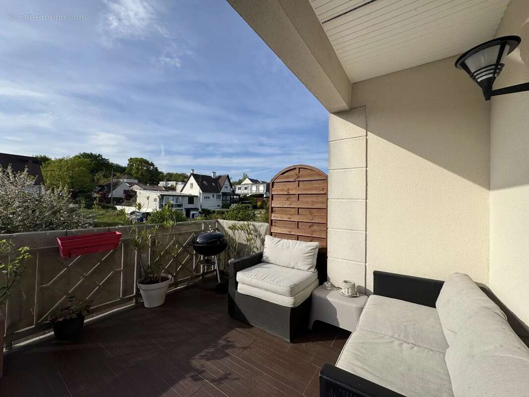 Appartement à VERRIERES-LE-BUISSON