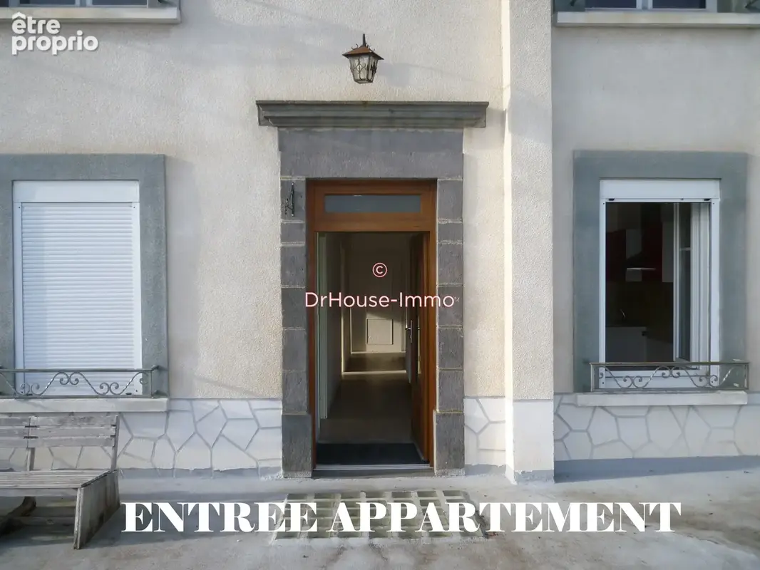 Commerce 174 m² à Solignat  - photo 6