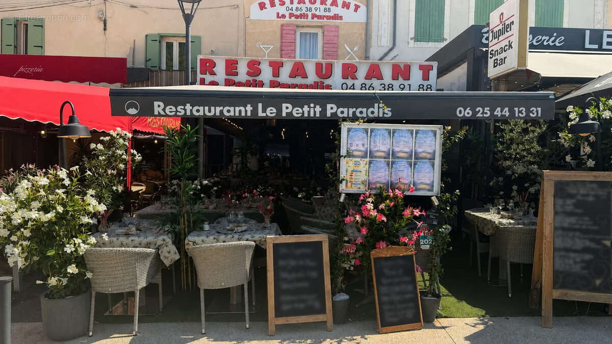 Commerce à MALAUCENE