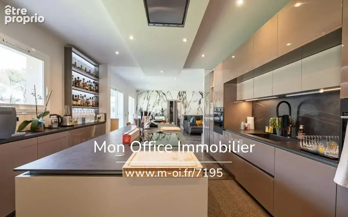 Référence : 7195-VCL - Propriété avec deux maisons et dépendance - Vue Sainte-Victoire - 13 015 MIMET - photo 5
