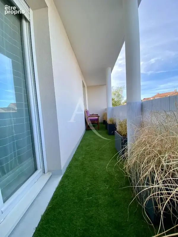 Appartement  plein bourg -Saint Philbert De Grand Lieu - 3 pièce(s) - photo 7