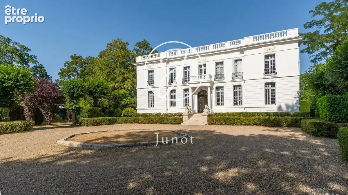 Anet - EURE-ET-LOIR - Château néoclassique au bord de l'Eure - photo 5