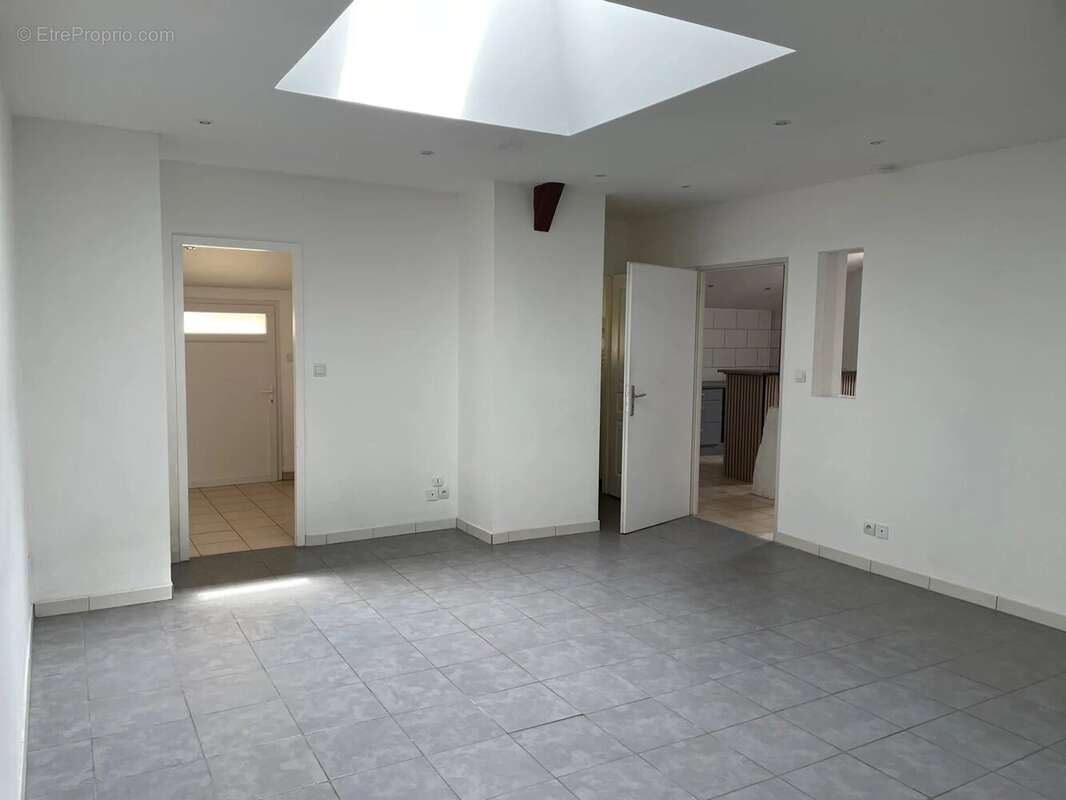 SAUCATS, maison 4 chambres - photo 5