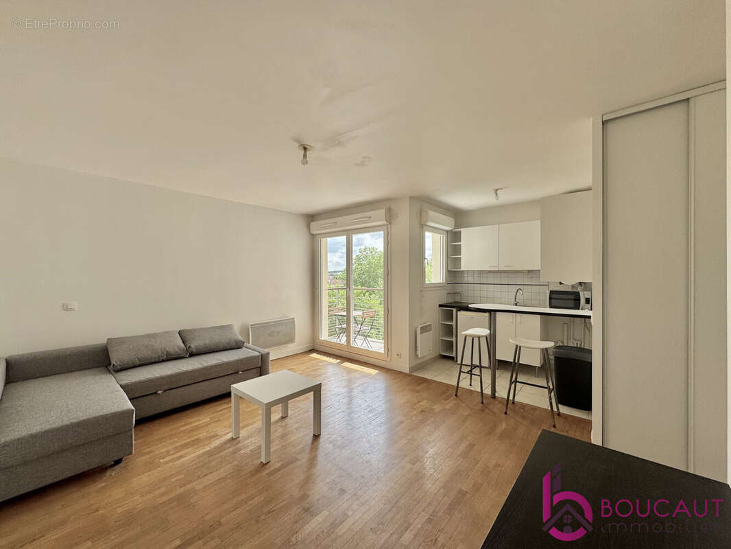 Appartement à LE PLESSIS-ROBINSON