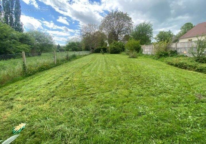 Terrain à LAGNY-SUR-MARNE