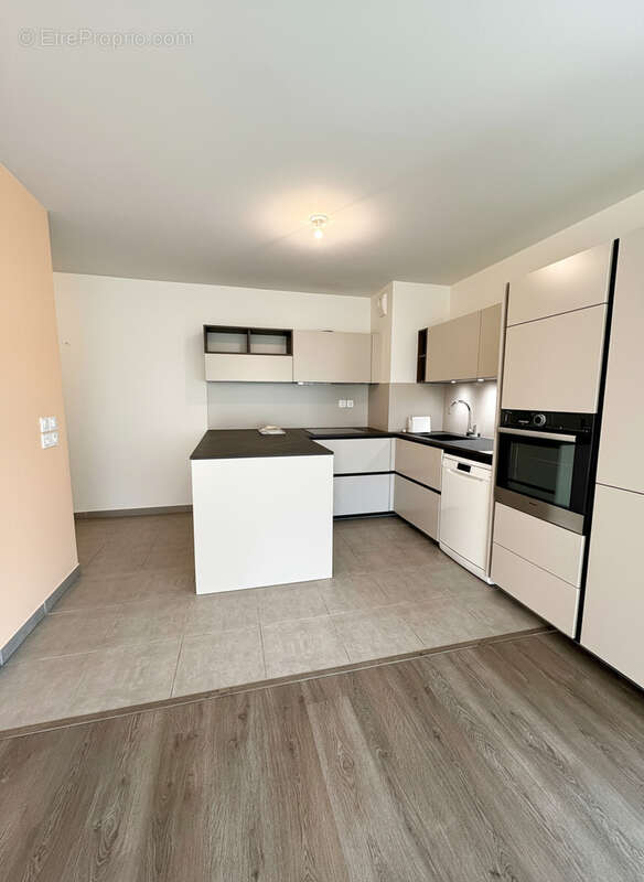 Appartement à OULLINS