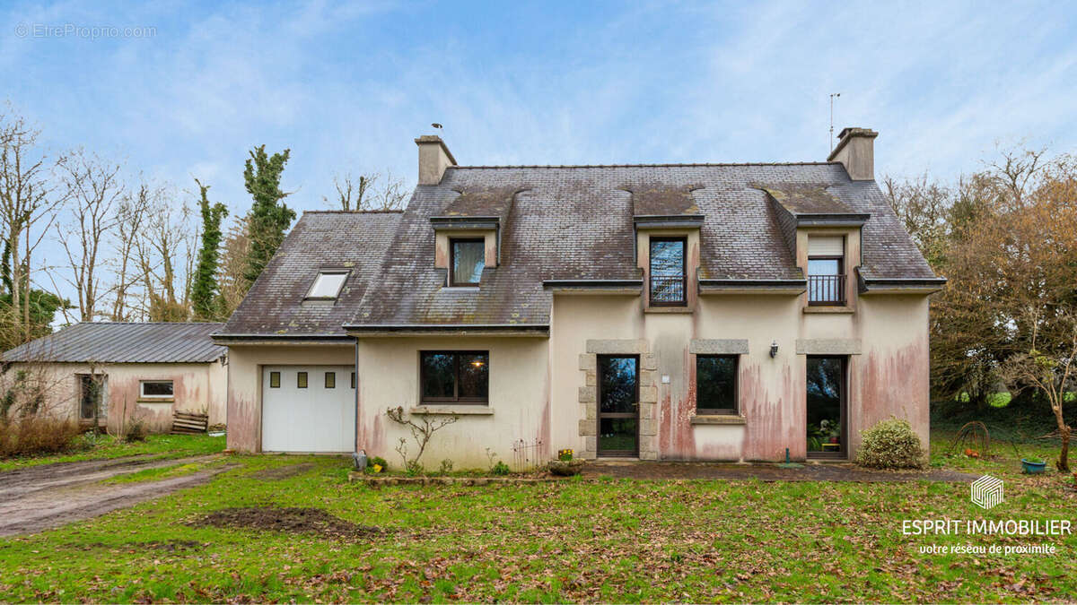Maison à RIEC-SUR-BELON