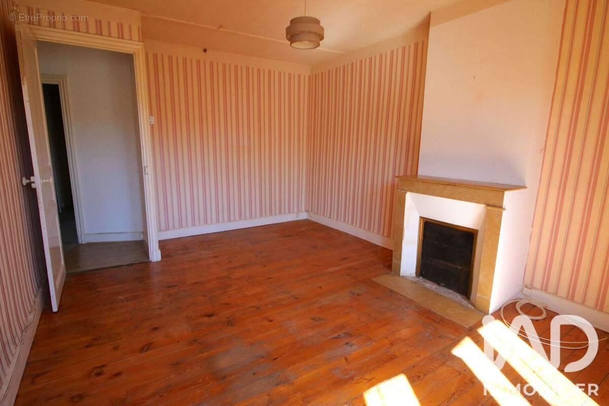 Maison 154 m² à Saint-Alyre-D'arlanc  - photo 7